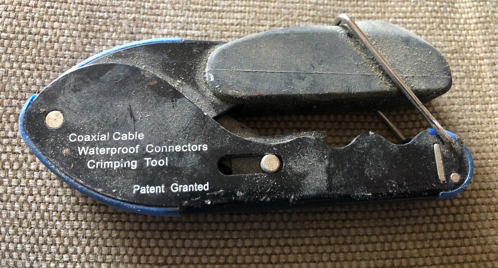 Coaxial Cable Waterproof Connectors Crimping Tool - Patented